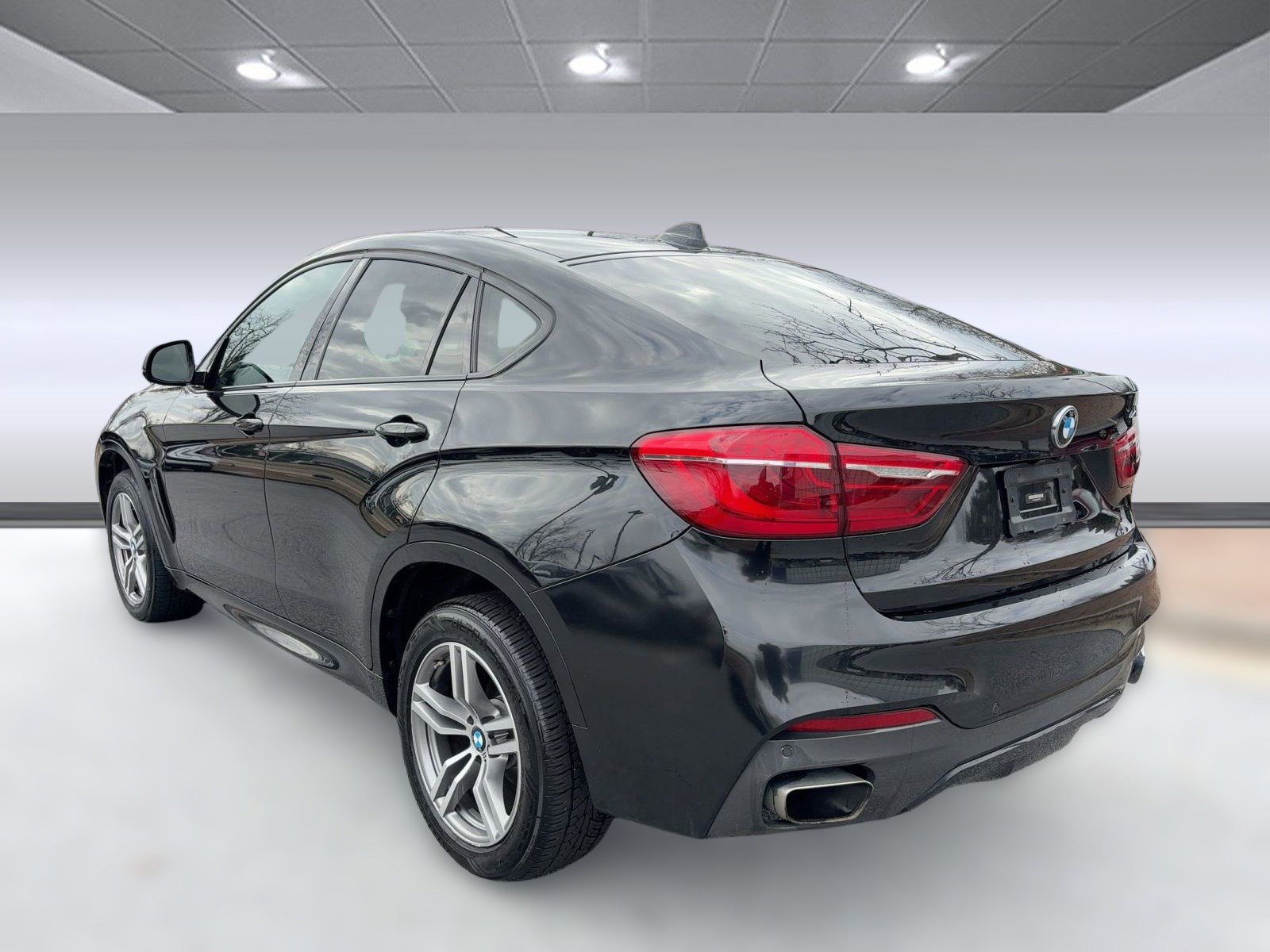 Used 2018 BMW X6 xDrive35i image 3