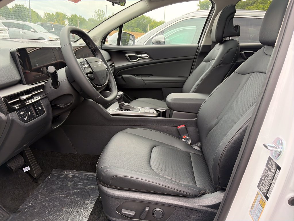 New 2026 Kia Sportage EX w/ EX Panorama Roof Package AWD/4WD image 13