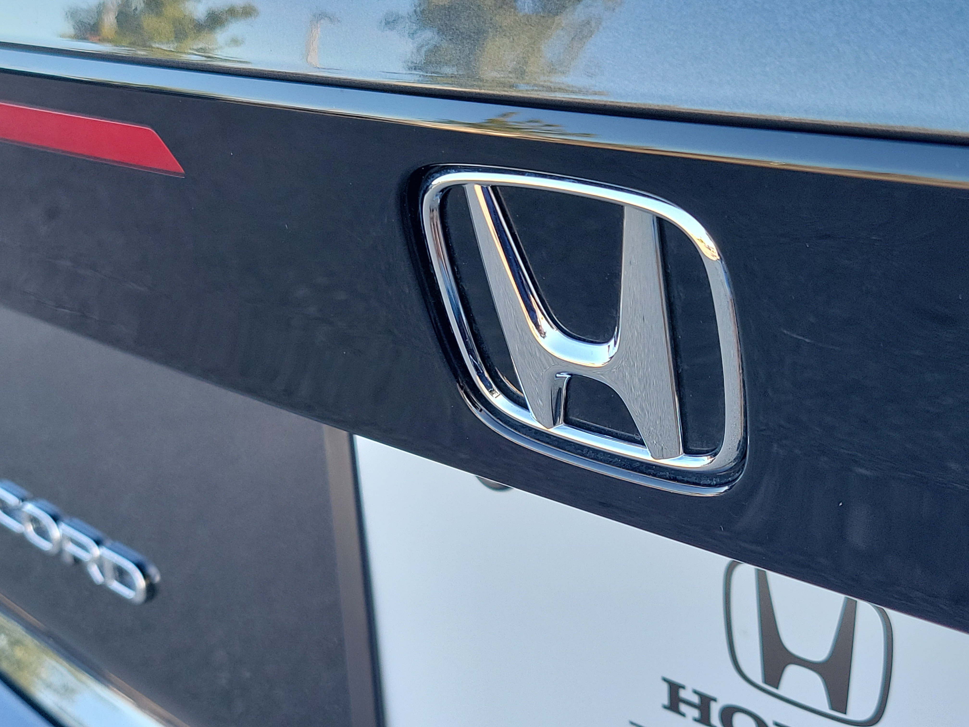 Certified 2024 Honda Accord EX image 7