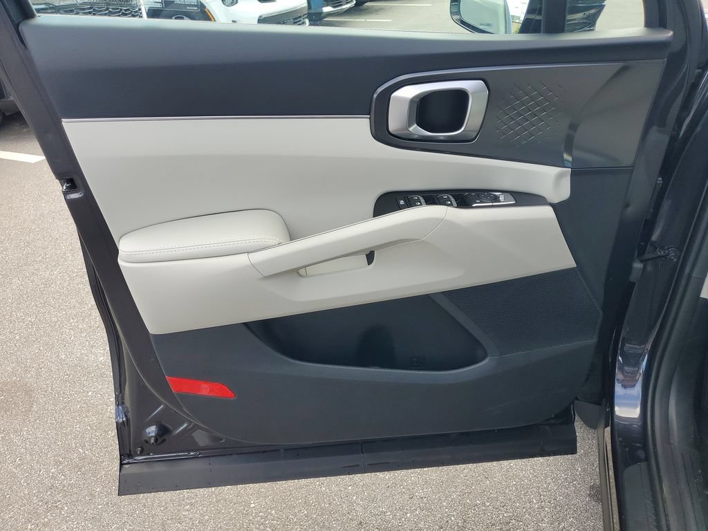 New 2026 Kia Sorento S w/ S Panoramic Sunroof Package FWD image 9