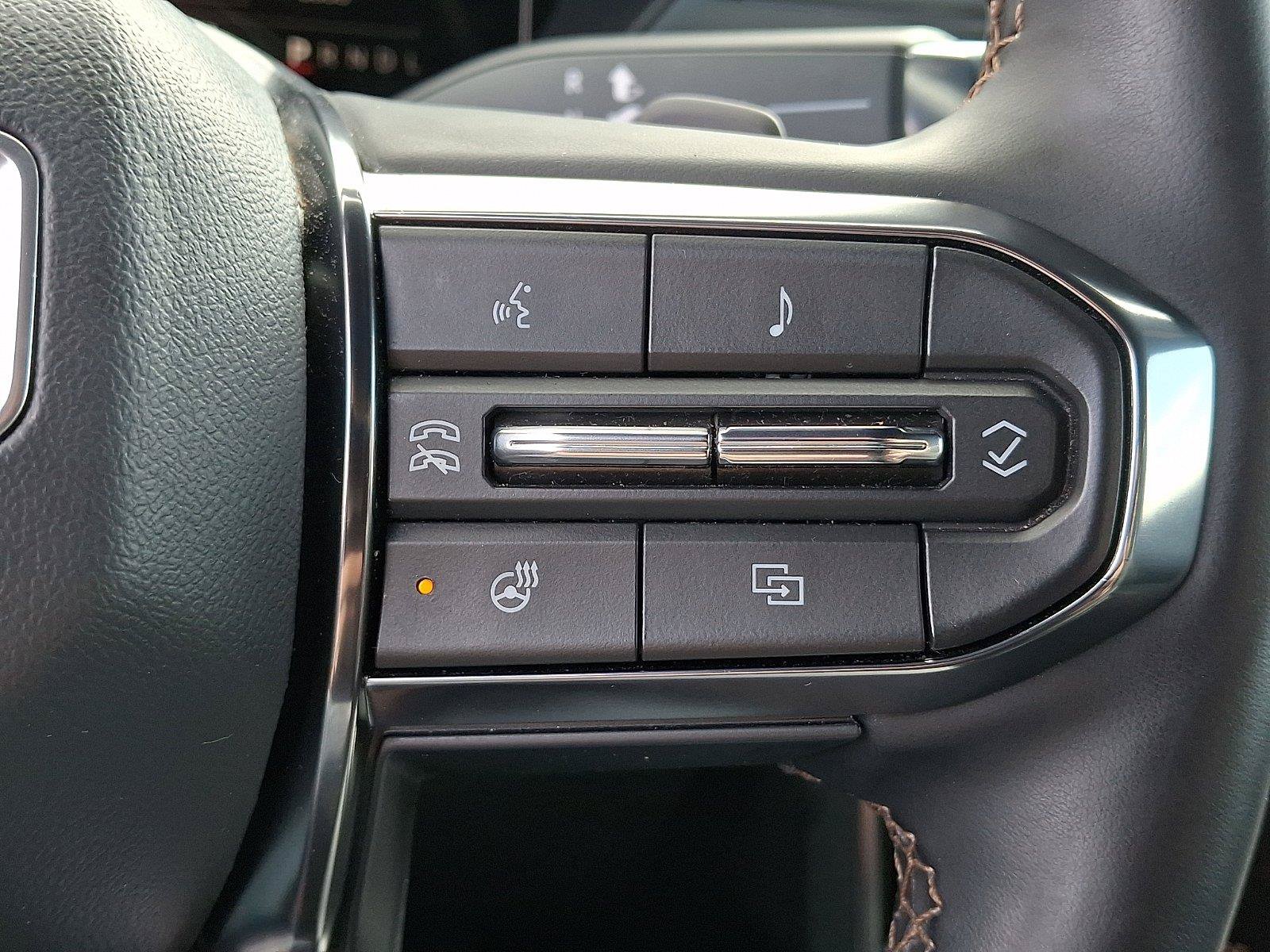 Used 2024 GMC Acadia AT4 w/ Luxury Package AWD/4WD image 25