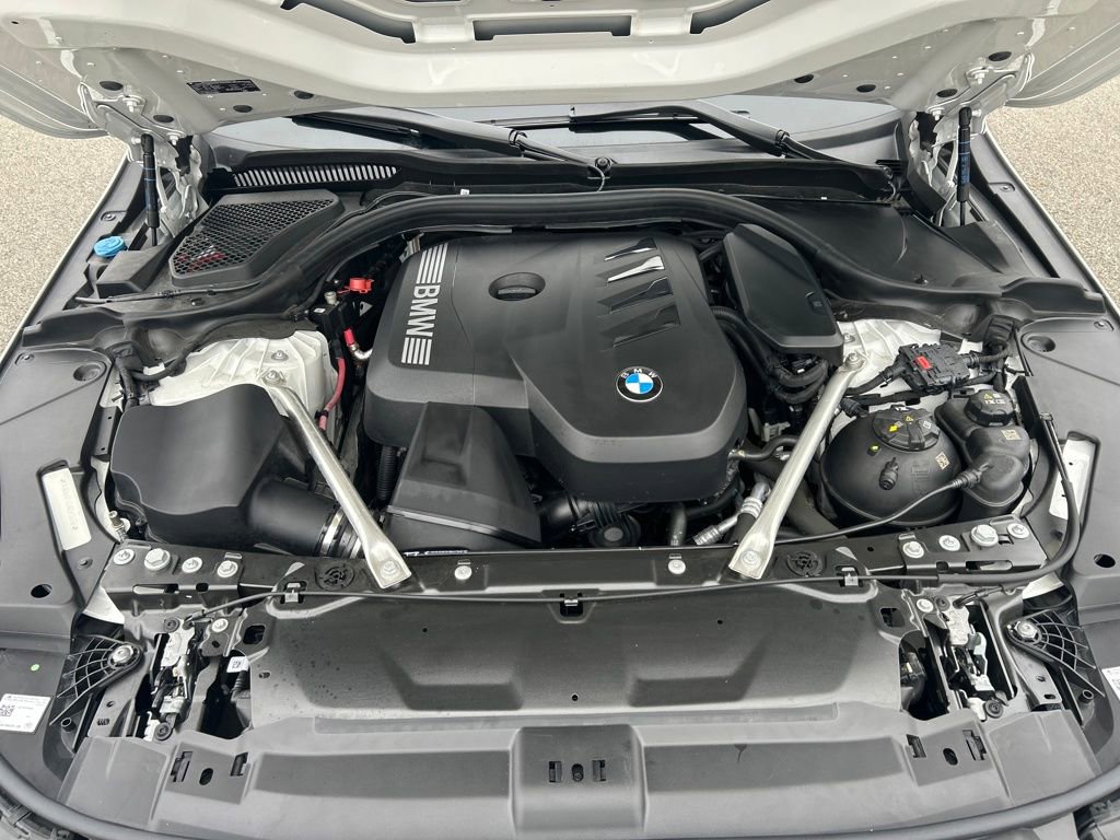Used 2024 BMW 530i xDrive w/ Premium Package AWD/4WD image 21