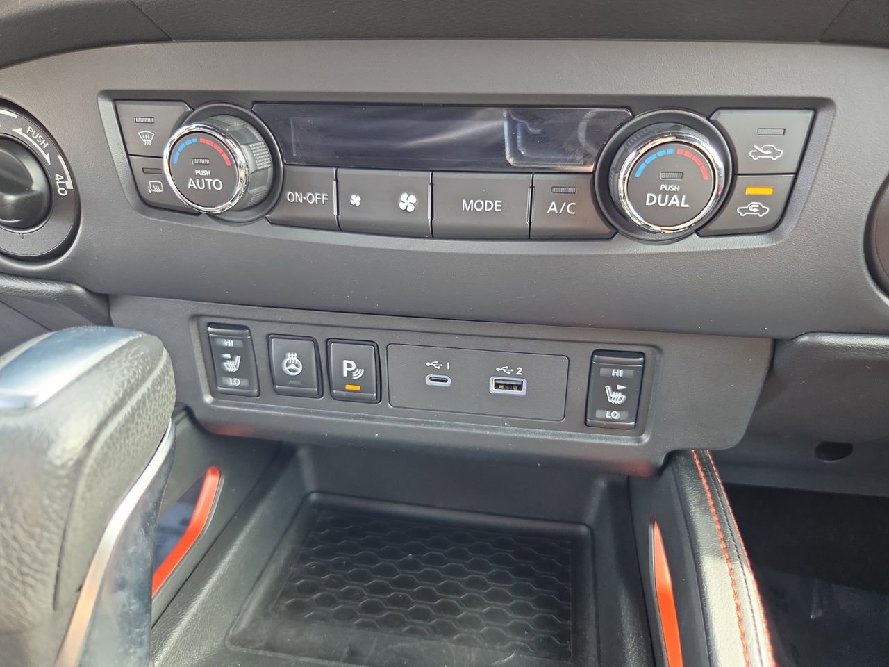 Used 2023 Nissan Frontier PRO-4X w/ Pro Convenience Package AWD/4WD image 24