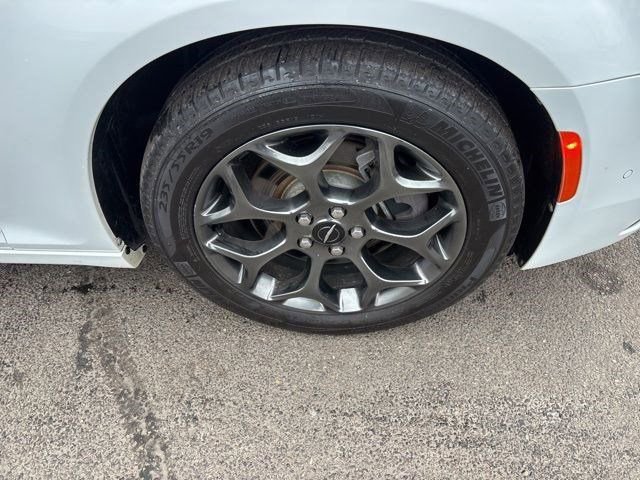 Used 2017 Chrysler 300 S w/ 300S Premium Group image 45