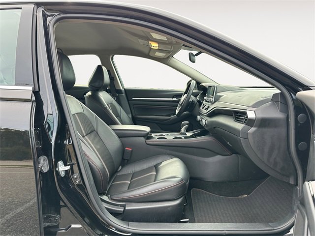 Used 2023 Nissan Altima 2.5 SR image 15