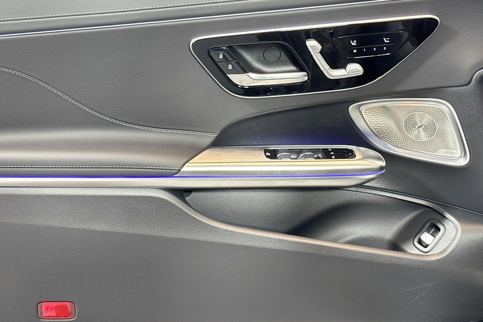 New 2026 Mercedes-Benz CLE 300 4MATIC Cabriolet image 16