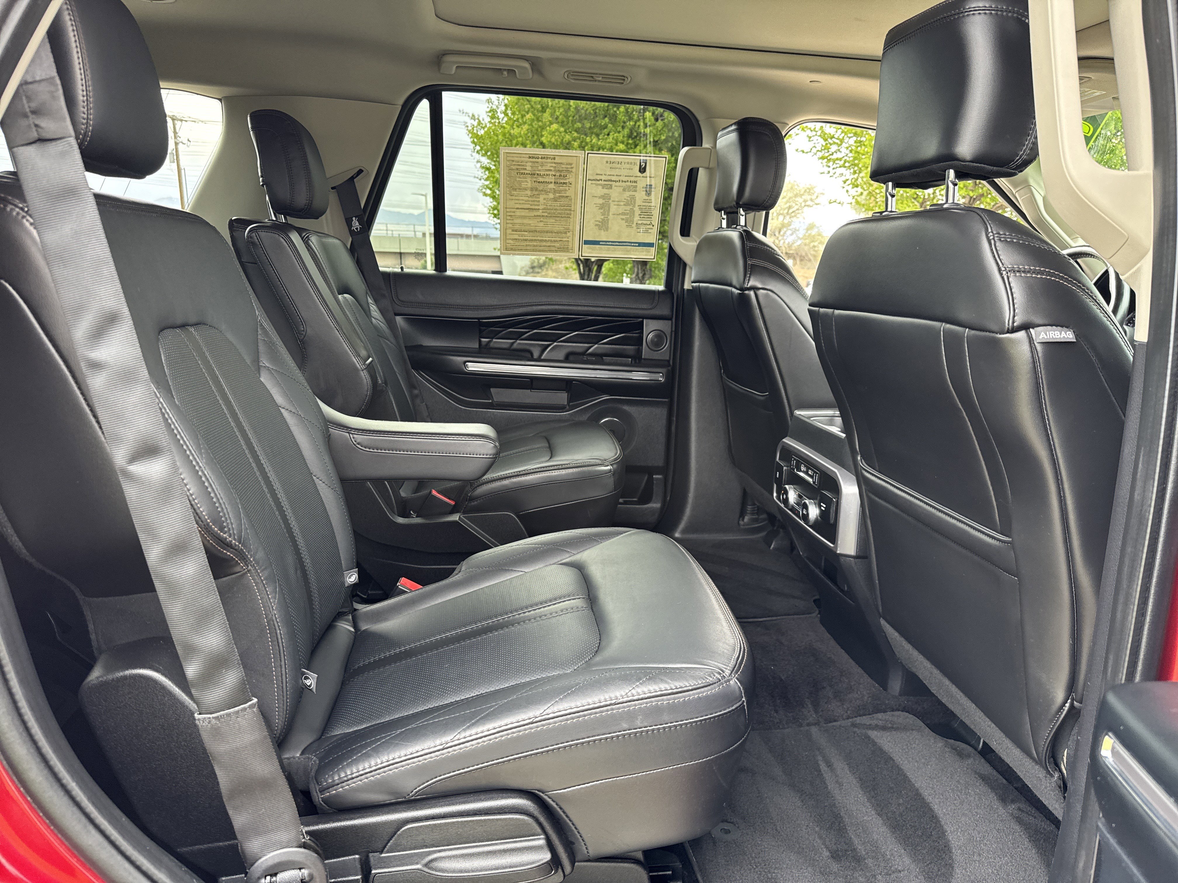 Used 2019 Ford Expedition Platinum AWD/4WD image 25