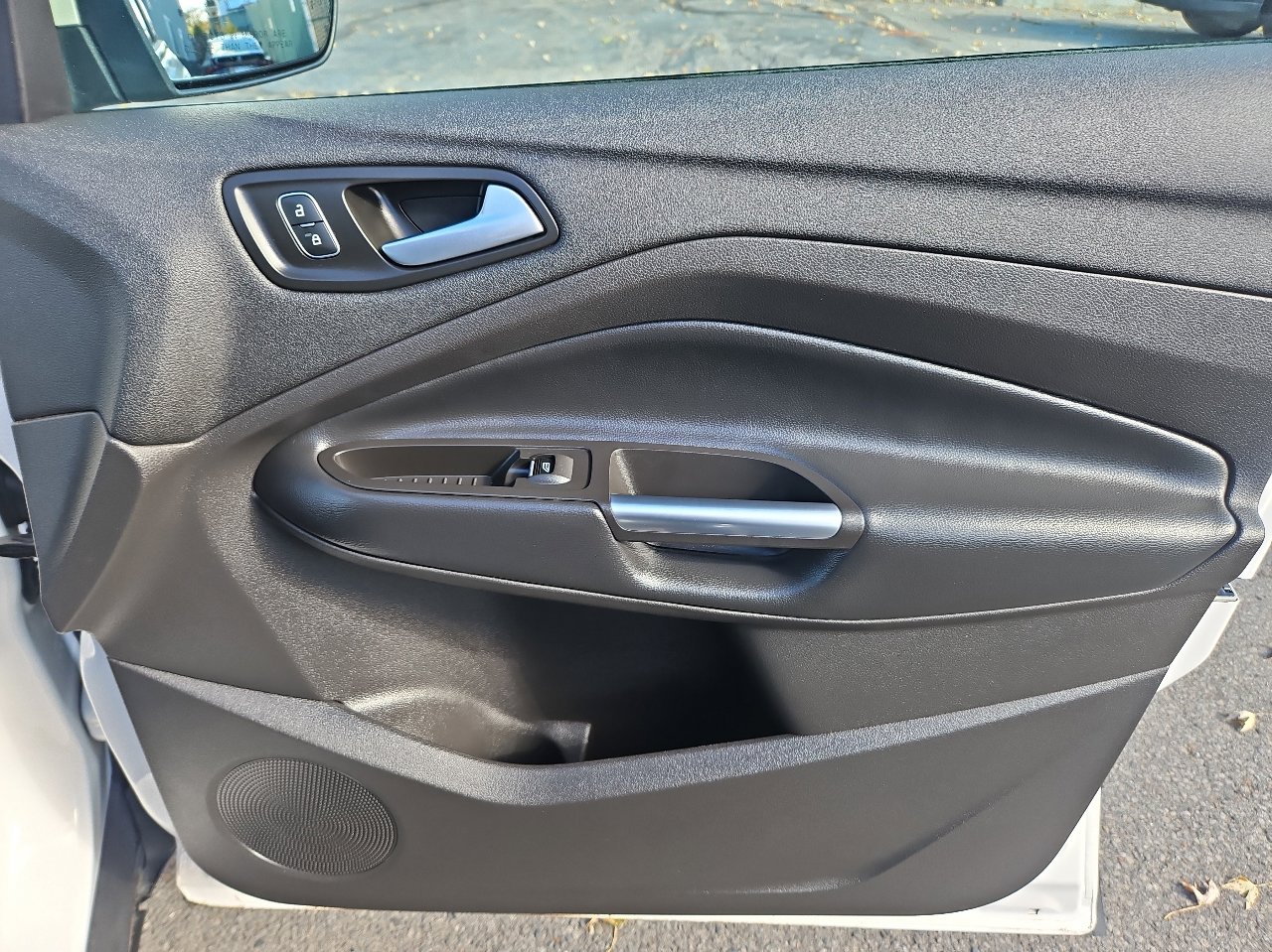 Used 2019 Ford Escape SEL image 15