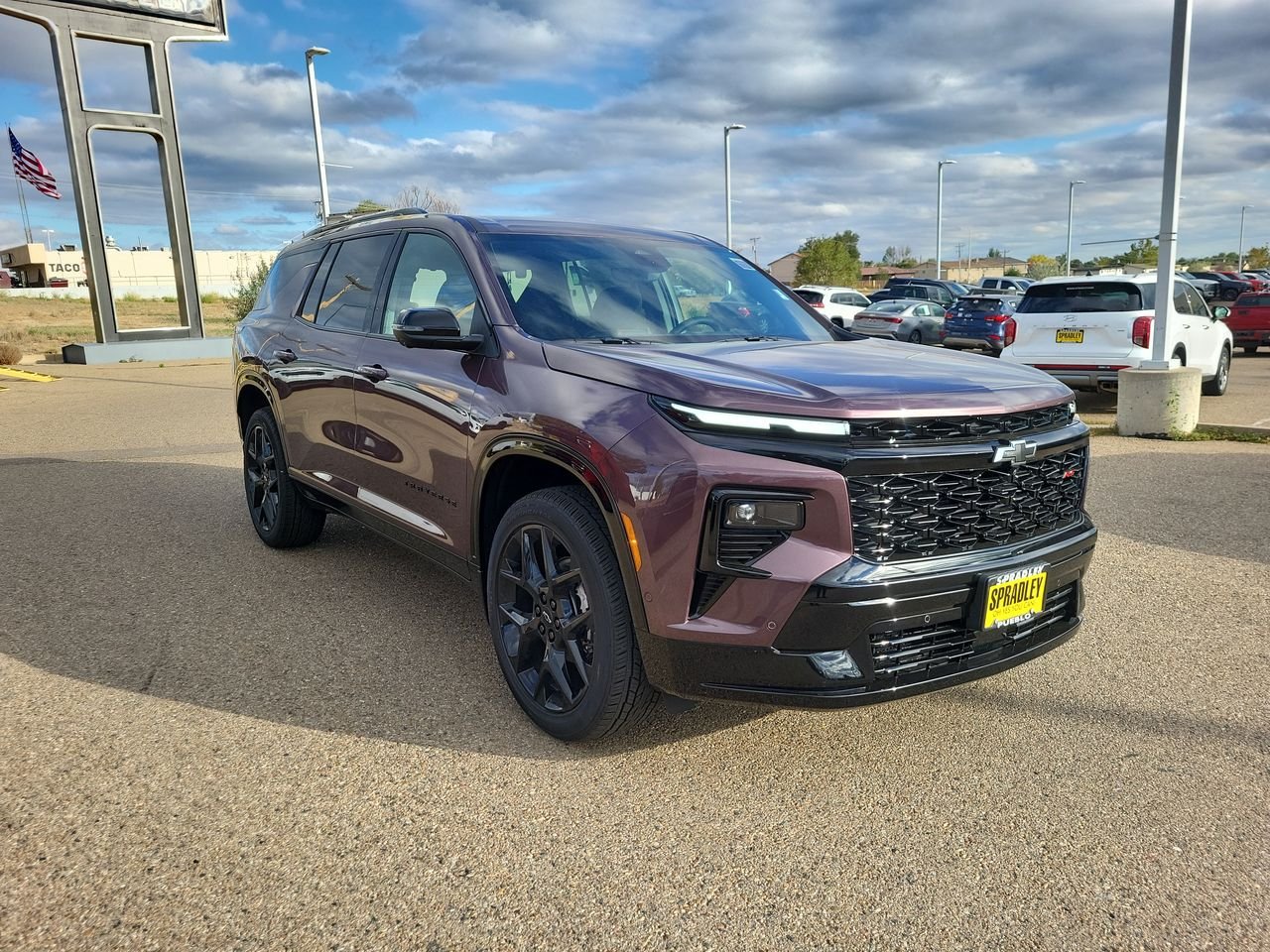 New 2026 Chevrolet Traverse RS FWD image 2