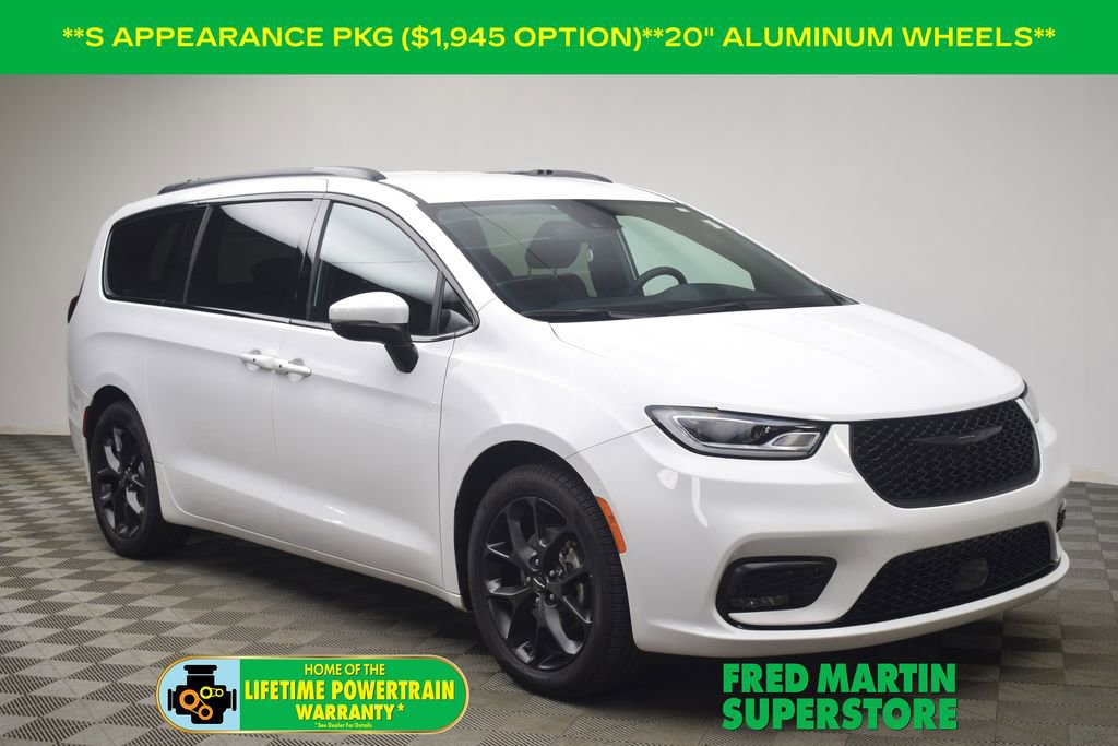 Used 2023 Chrysler Pacifica Touring-L w/ S Appearance Package