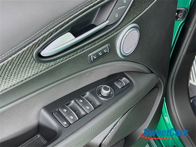 Used 2024 Alfa Romeo Stelvio Quadrifoglio image 39