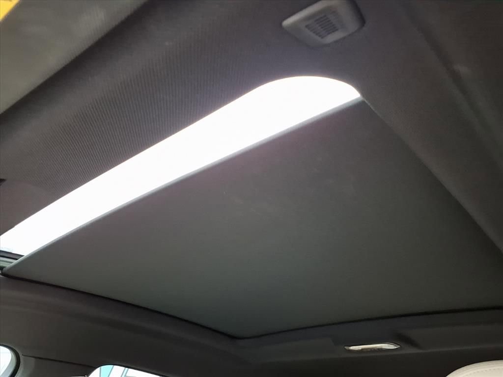 Used 2021 BMW X6 xDrive40i w/ Premium Package image 24