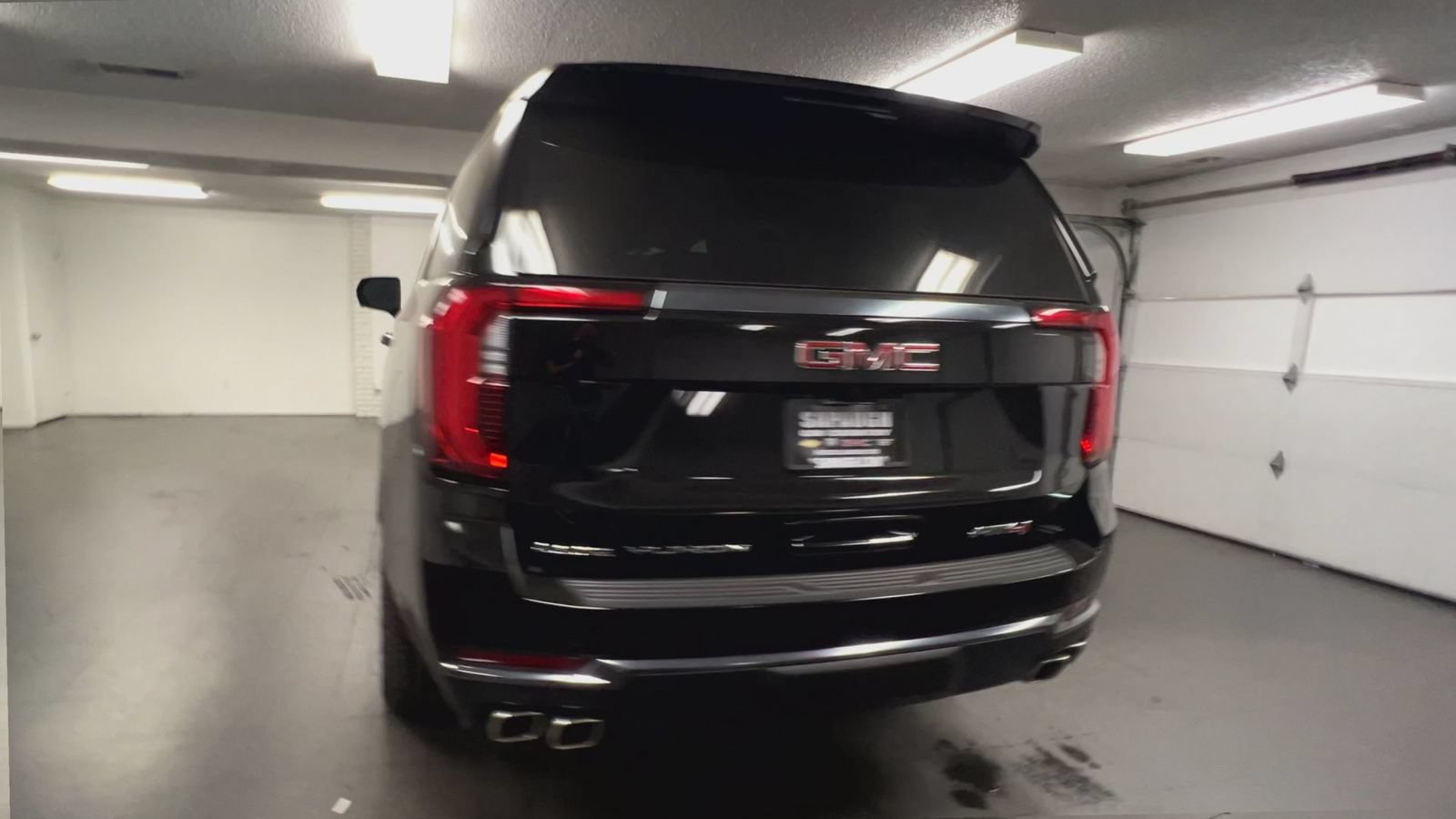 New 2026 GMC Yukon AT4 w/ AT4 Premium Package AWD/4WD image 27