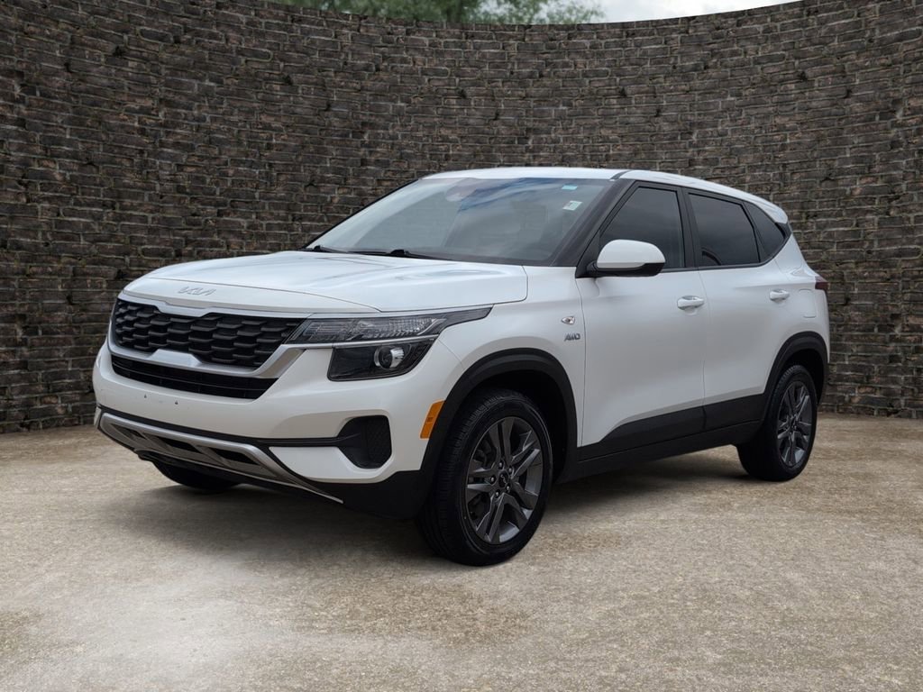 Used 2022 Kia Seltos LX AWD/4WD image 6