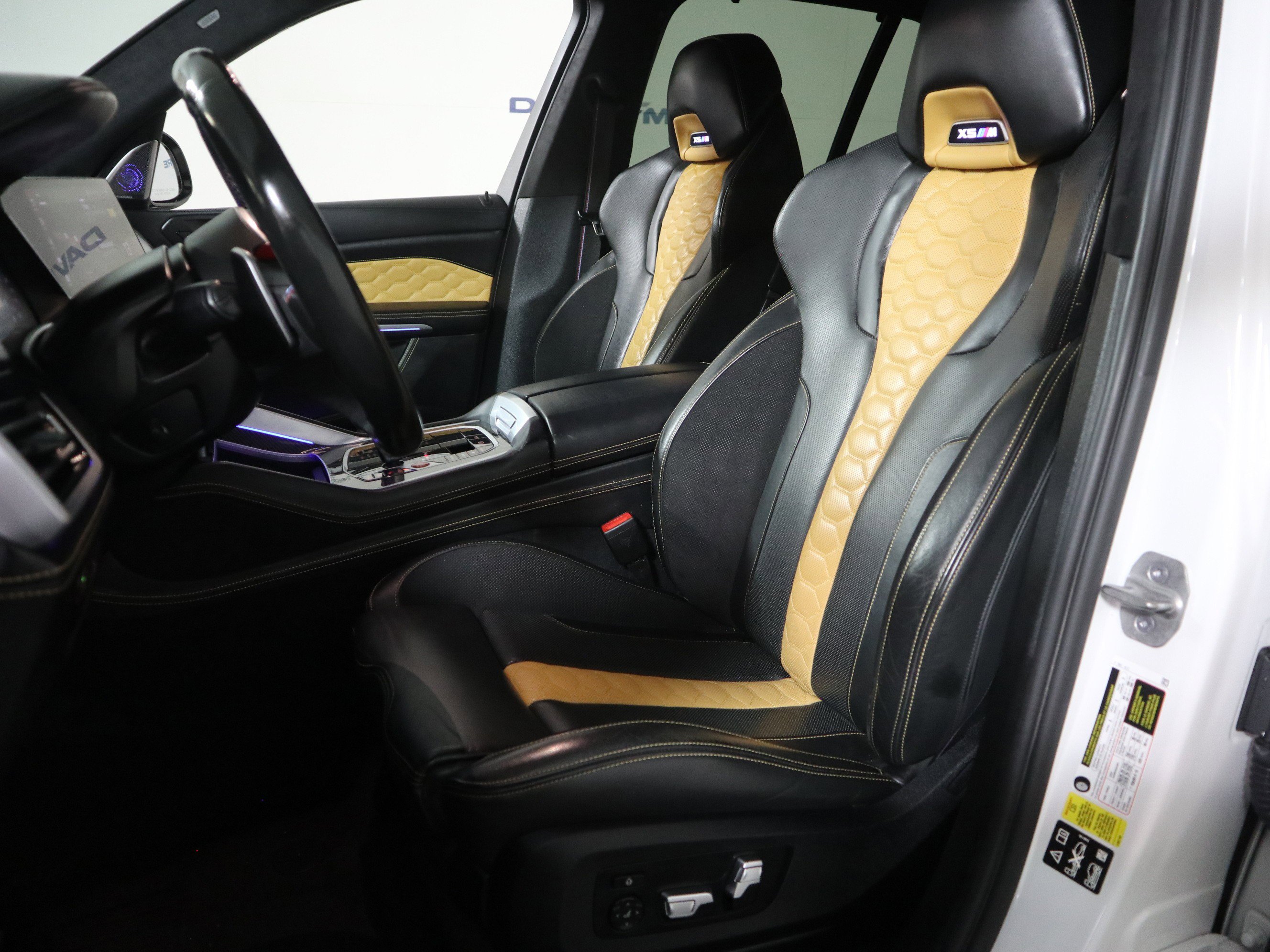 Used 2022 BMW X5 M w/ Competition Package 2 image 22