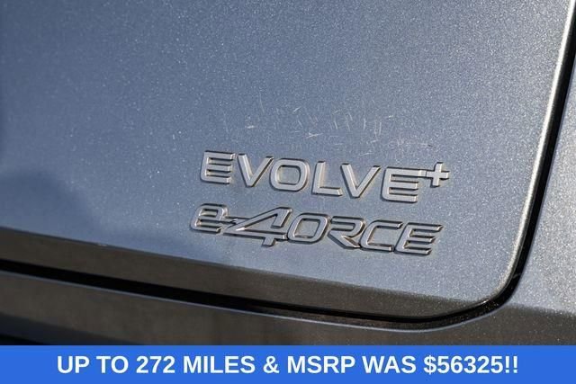 Used 2023 Nissan Ariya AWD image 9