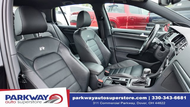 Used 2017 Volkswagen Golf R 4-Door AWD/4WD image 17