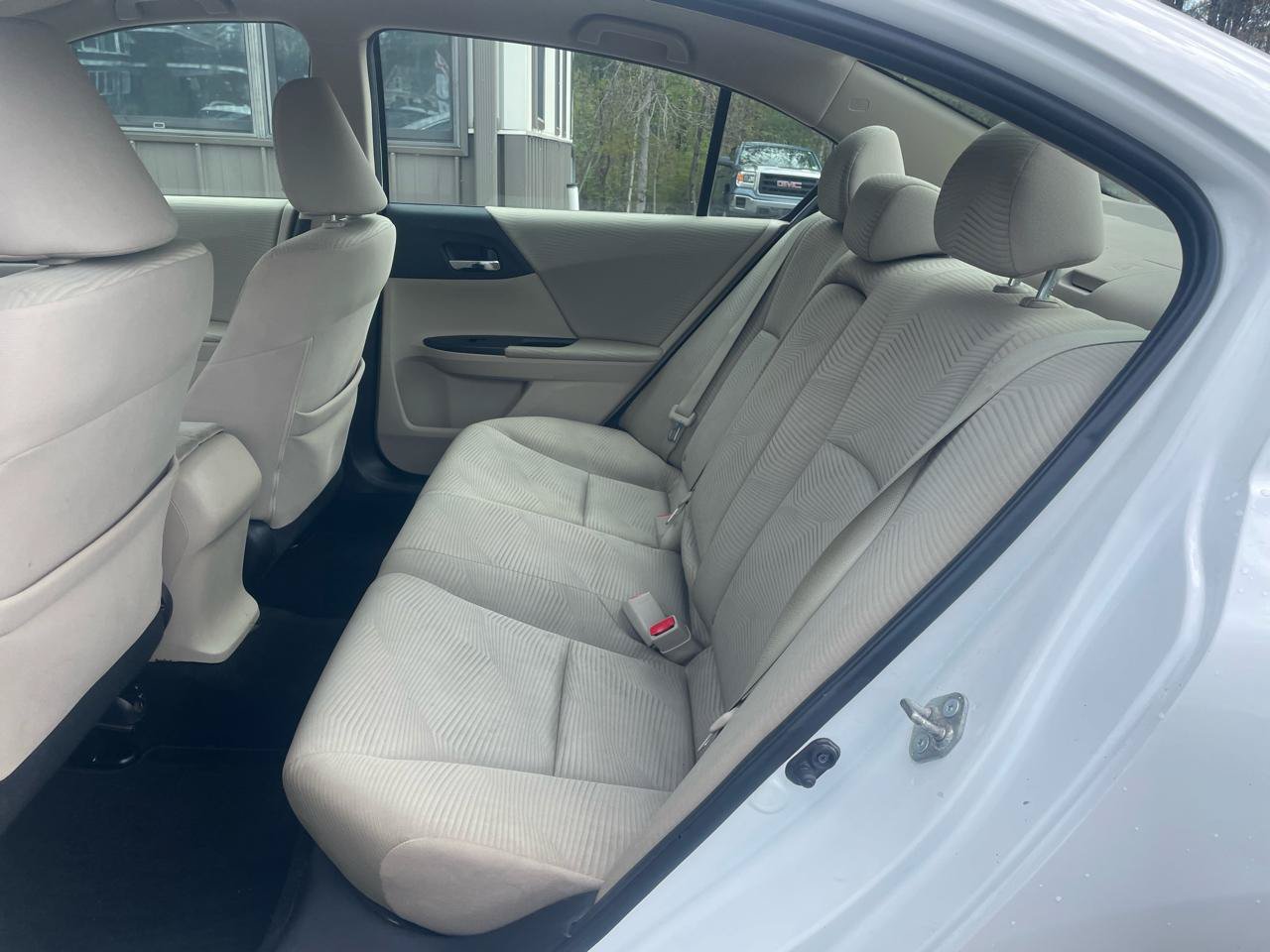 Used 2017 Honda Accord LX image 9