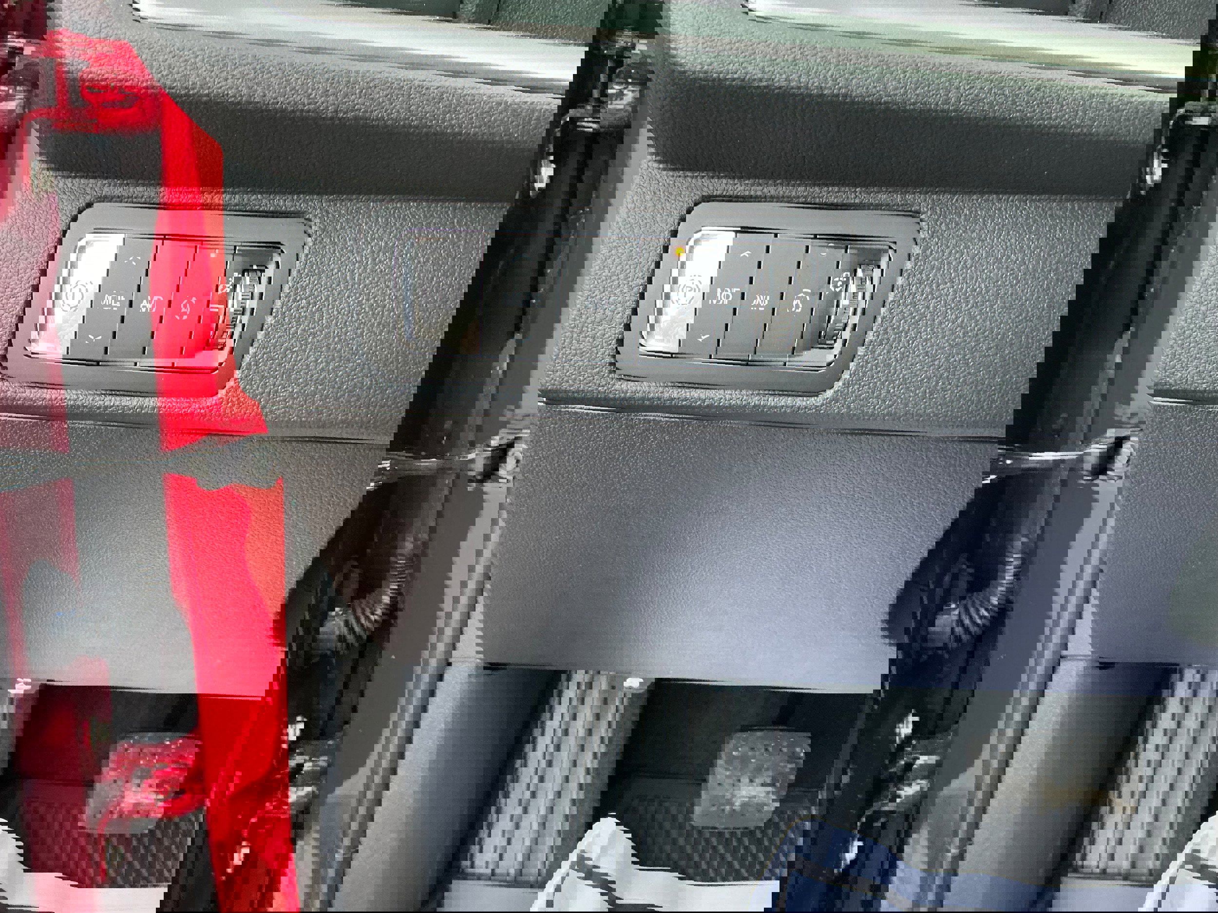 New 2026 Chevrolet Traverse LT w/ Driver Confidence Package image 7