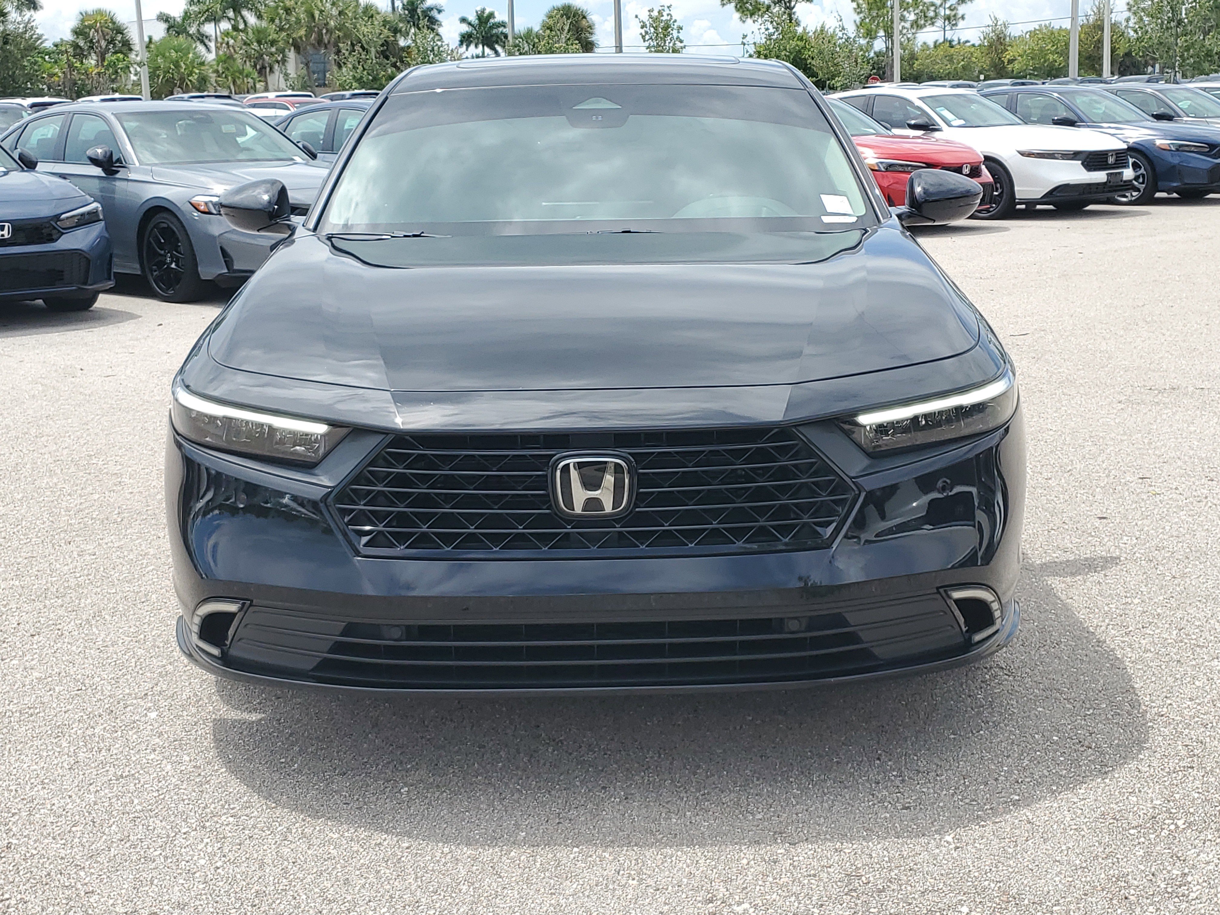 Used 2024 Honda Accord Touring image 3