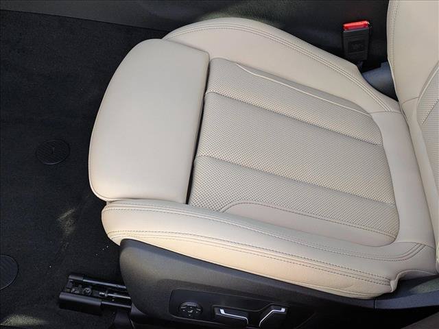 Certified 2026 BMW 330i xDrive Sedan w/ M Sport Package AWD/4WD image 4