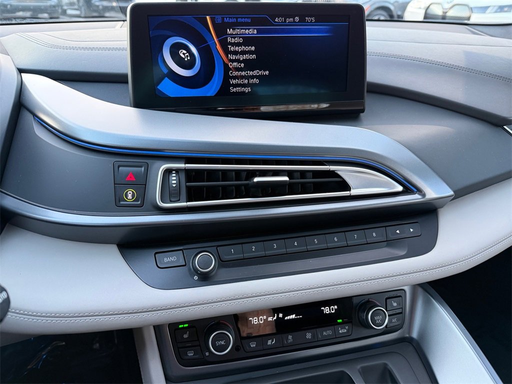 Used 2015 BMW i8 image 20