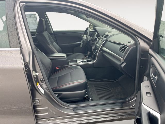 Used 2017 Toyota Camry SE FWD image 15