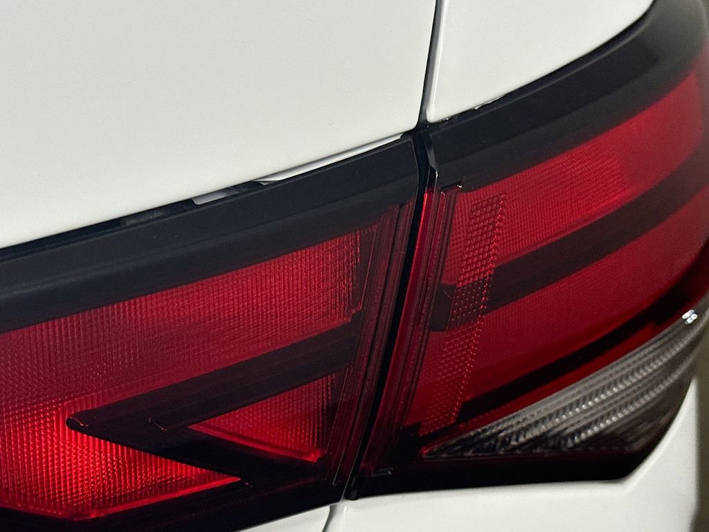 Used 2025 Nissan Sentra S FWD image 30