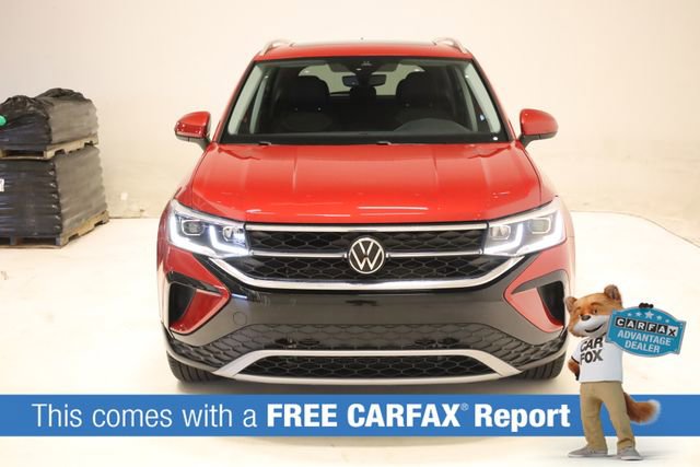 Used 2023 Volkswagen Taos SEL image 2