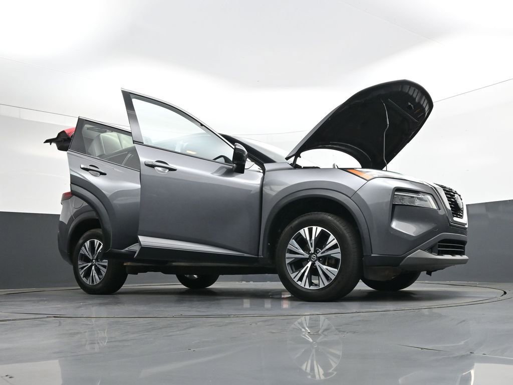 Used 2021 Nissan Rogue SV image 50