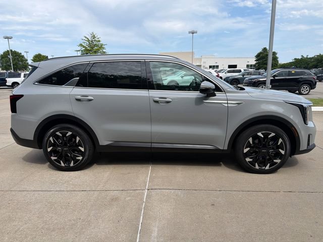 Used 2025 Kia Sorento SX FWD image 6