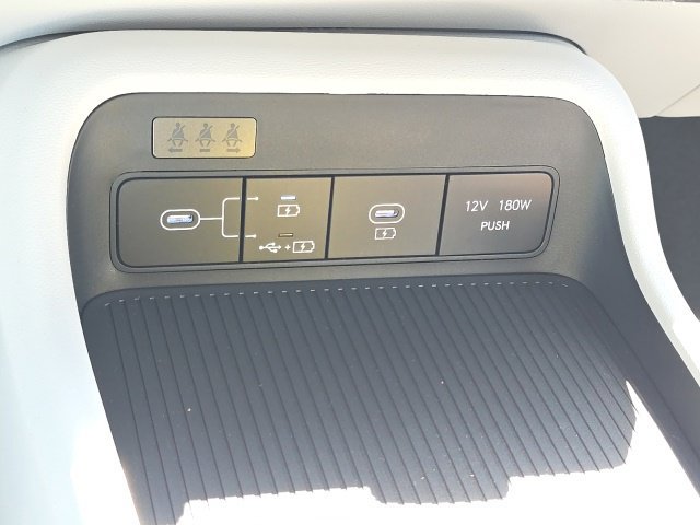 New 2027 Hyundai Kona SE FWD image 14