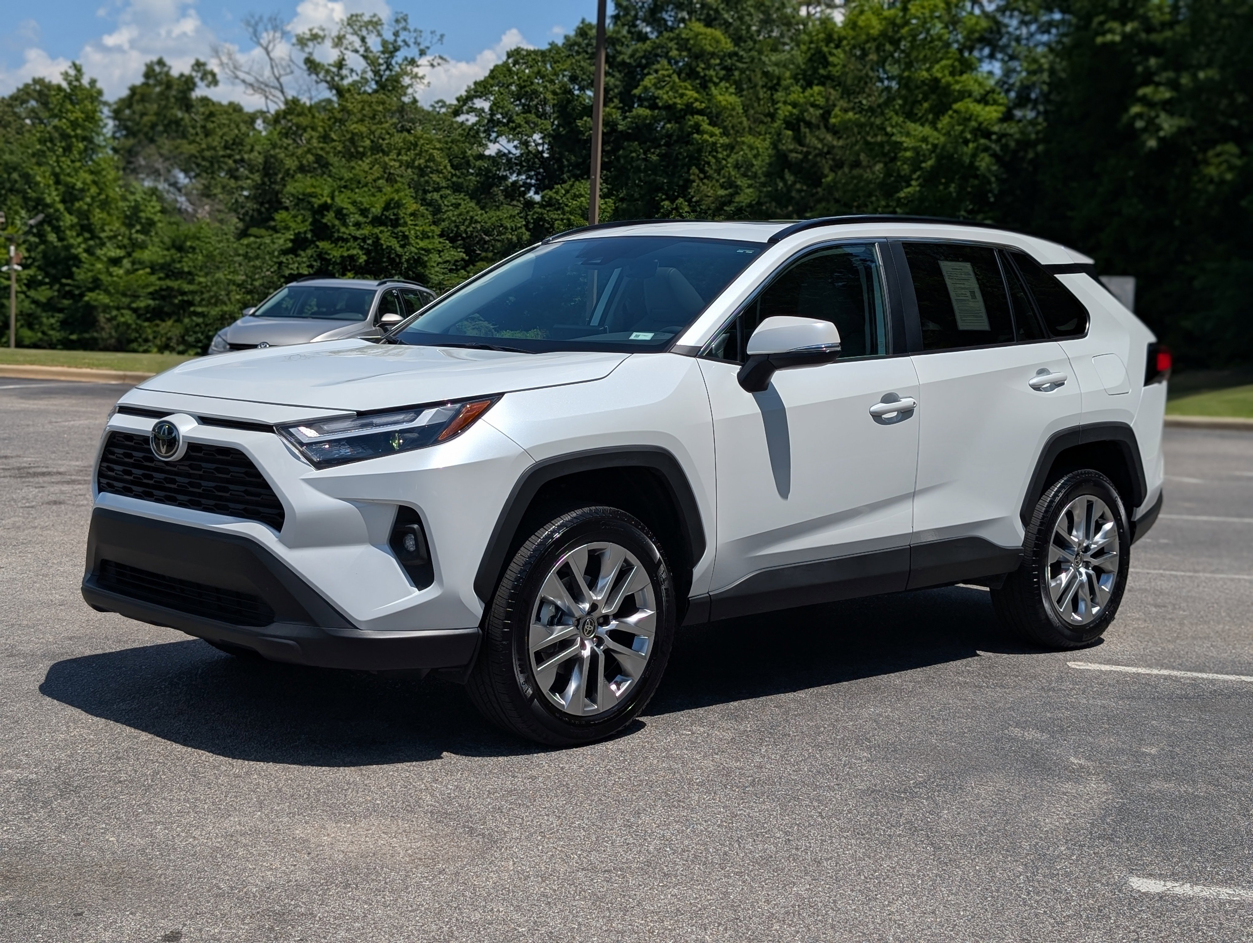 Used 2025 Toyota RAV4 XLE Premium w/ Weather Package AWD/4WD image 5