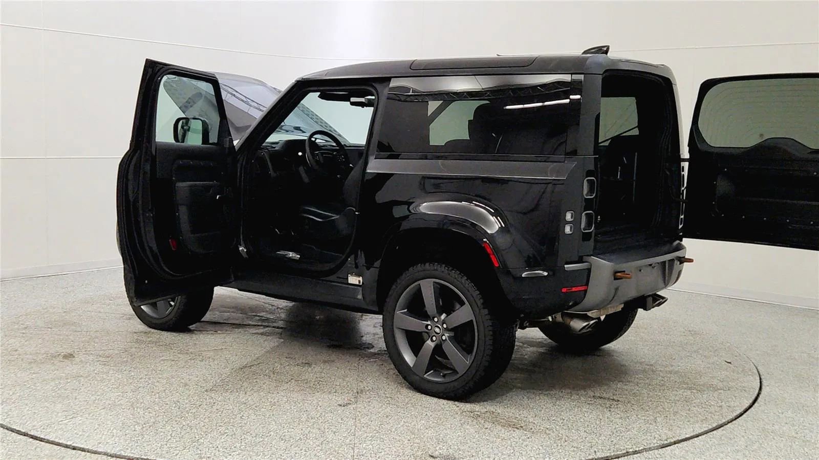 Used 2022 Land Rover Defender 90 V8 image 11