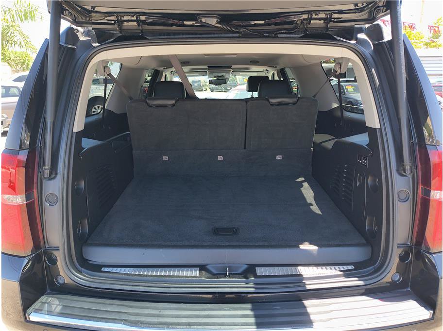 Used 2019 Chevrolet Suburban Premier AWD/4WD image 13