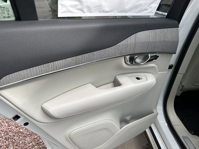 New 2025 Volvo XC90 T8 Plus w/ Protection Package Premier image 14
