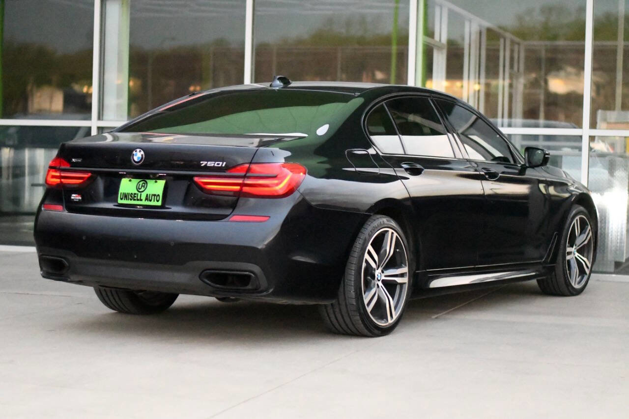 Used 2016 BMW 750i xDrive image 8