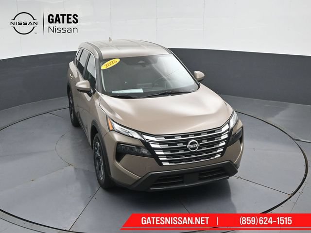Used 2025 Nissan Rogue SV AWD/4WD image 44