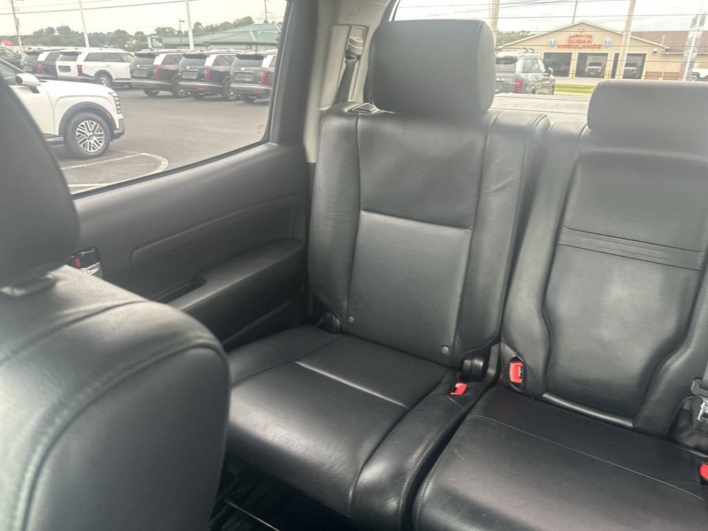 Used 2012 Toyota Tundra Limited w/ Platinum Pkg AWD/4WD image 12