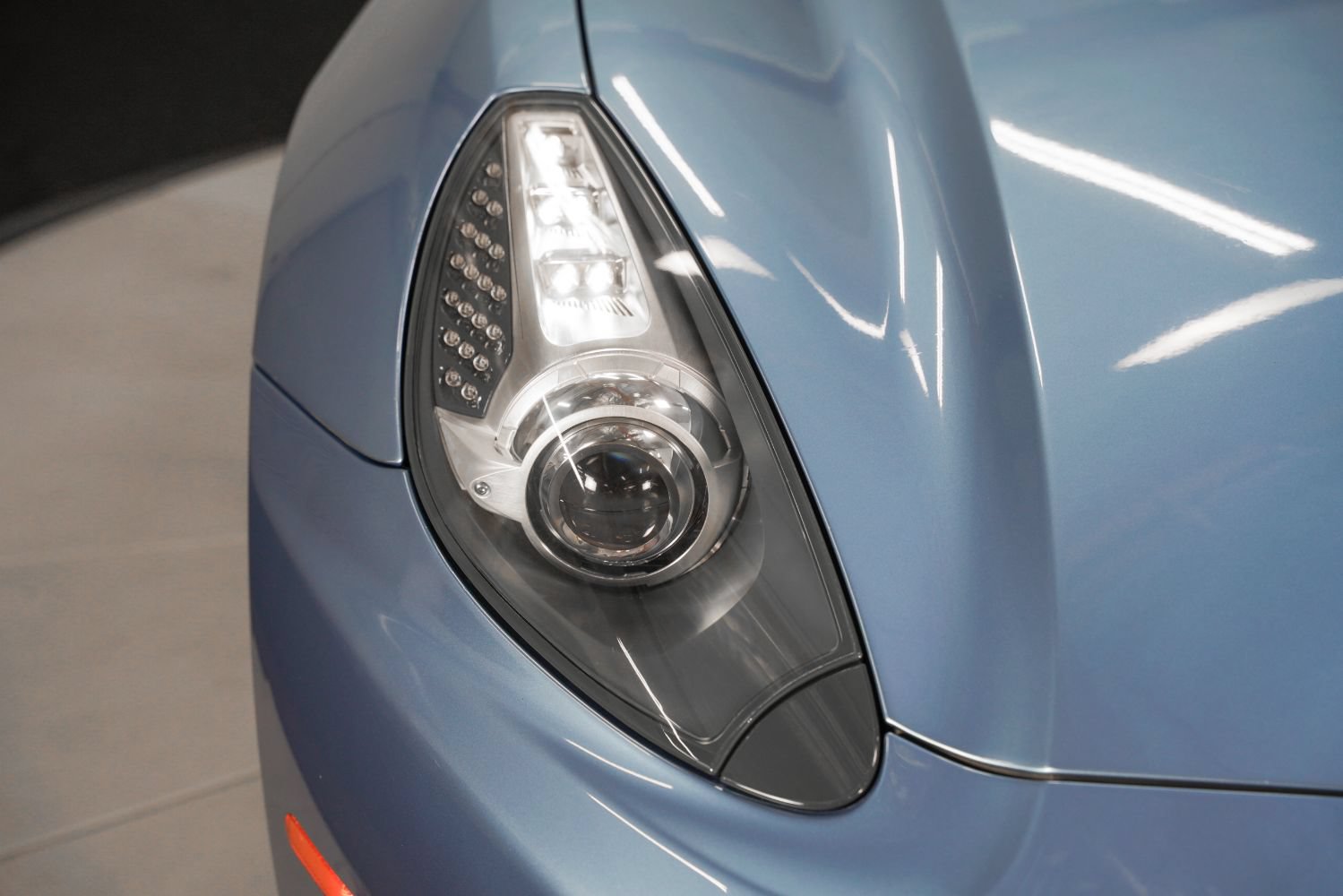 Used 2012 Ferrari California RWD image 13
