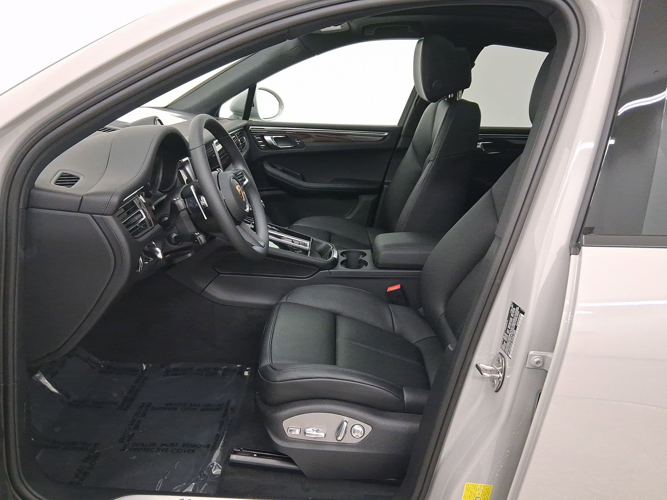 New 2026 Porsche Macan S image 5