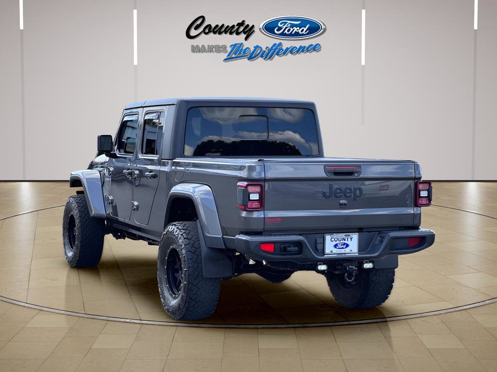Used 2021 Jeep Gladiator Sport AWD/4WD image 23