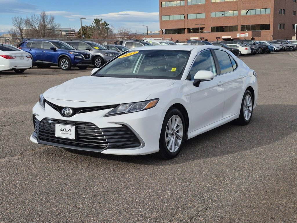 Used 2023 Toyota Camry LE image 4