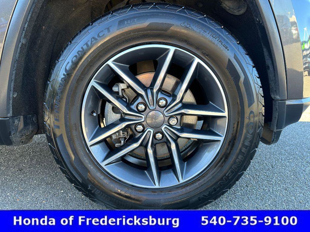 Used 2020 Jeep Grand Cherokee Limited w/ Luxury Group II image 15