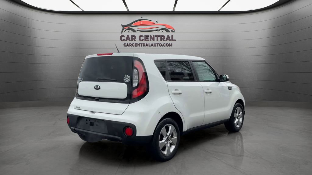 Used 2017 Kia Soul w/ Convenience Package image 5