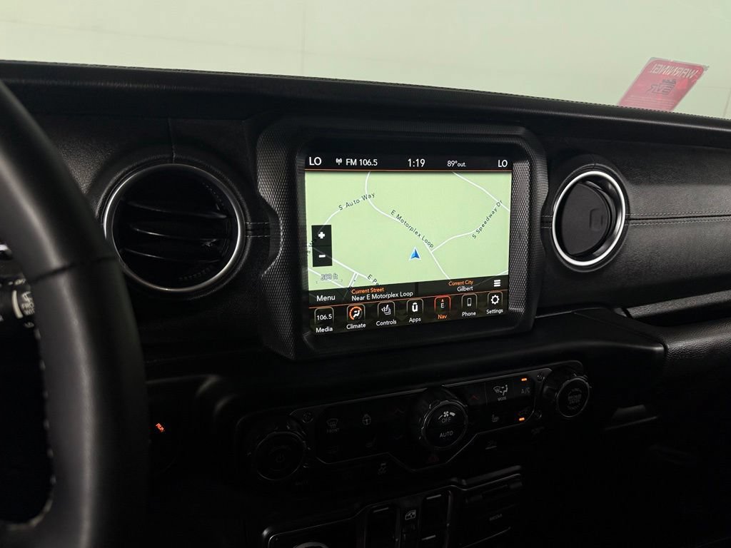 Used 2023 Jeep Wrangler Unlimited Sahara w/ Cold Weather Group AWD/4WD image 17
