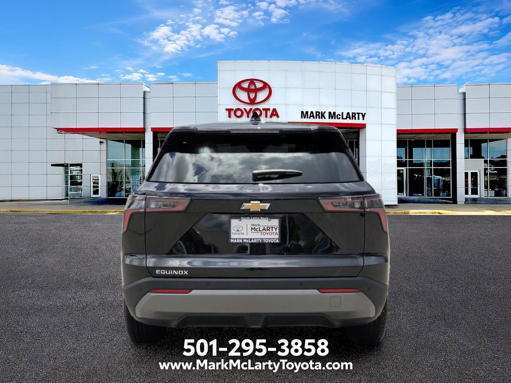 Used 2025 Chevrolet Equinox LT FWD image 4