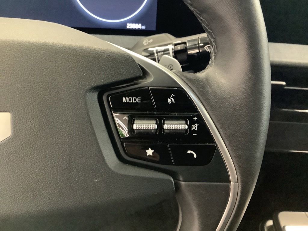 Certified 2024 Kia EV6 Light AWD/4WD image 14