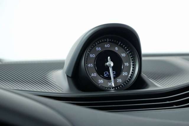 Certified 2025 Porsche Taycan image 17