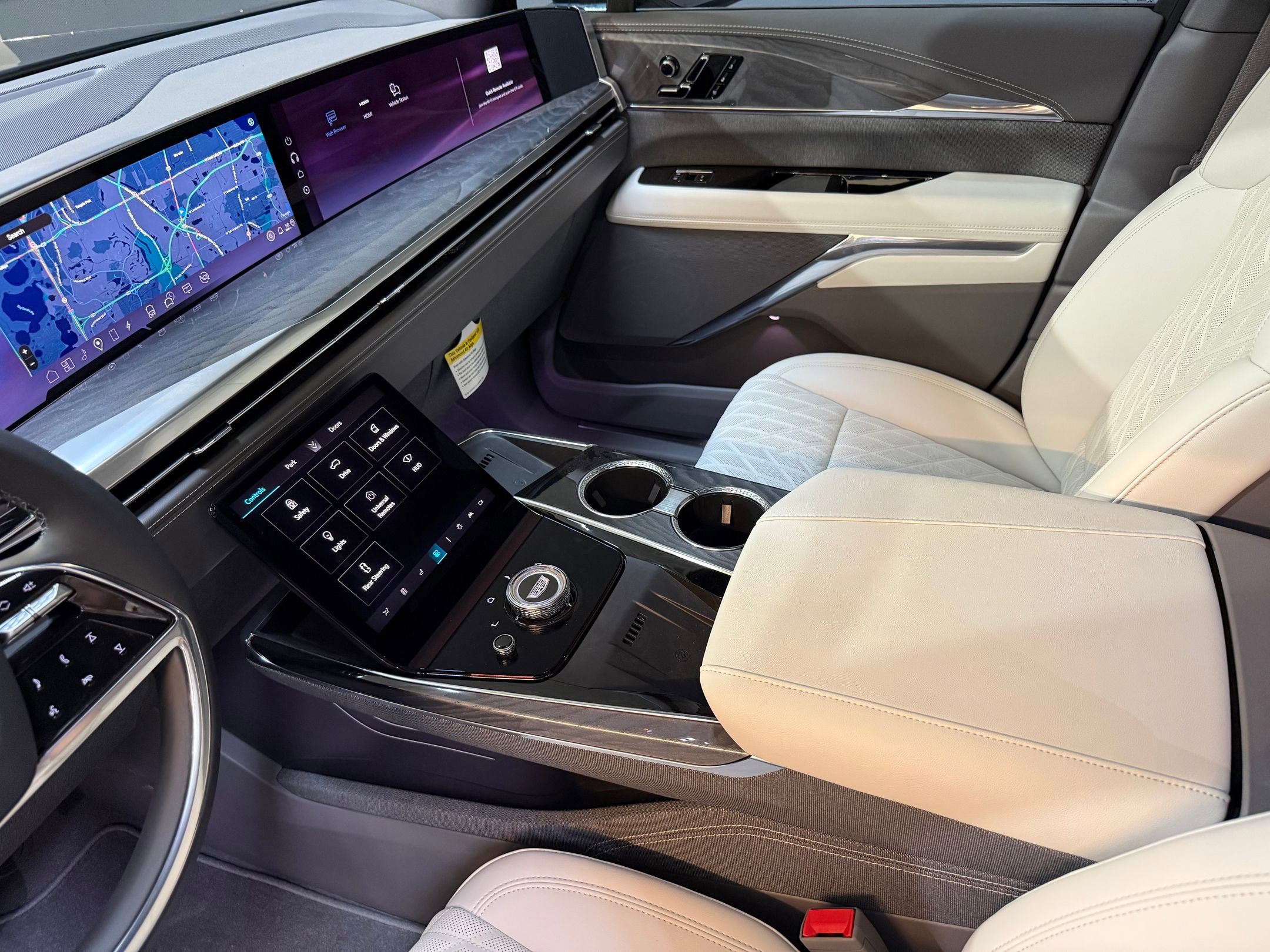 New 2025 Cadillac Escalade IQ Luxury 1 image 39